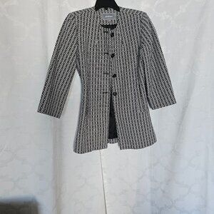 **Johnston & Murphy Women's Black & White Textured Button-Front Jacket**